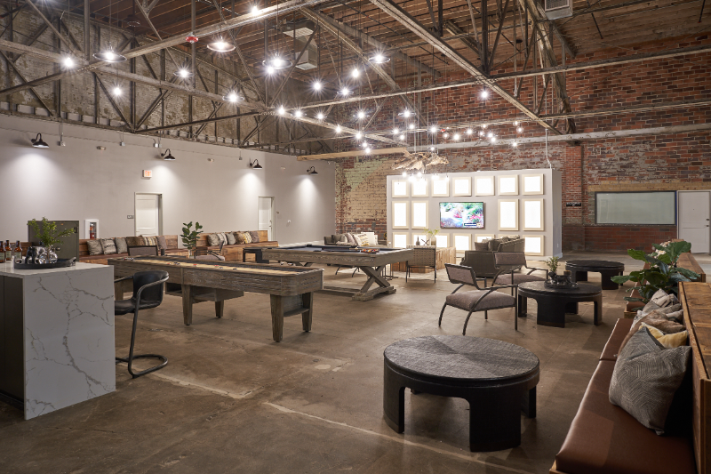 Des Moines Apartment: 121 12th St