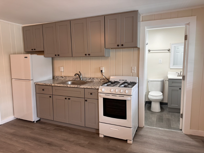 West Hatfield Apartment: 187 West Street Apt. 12