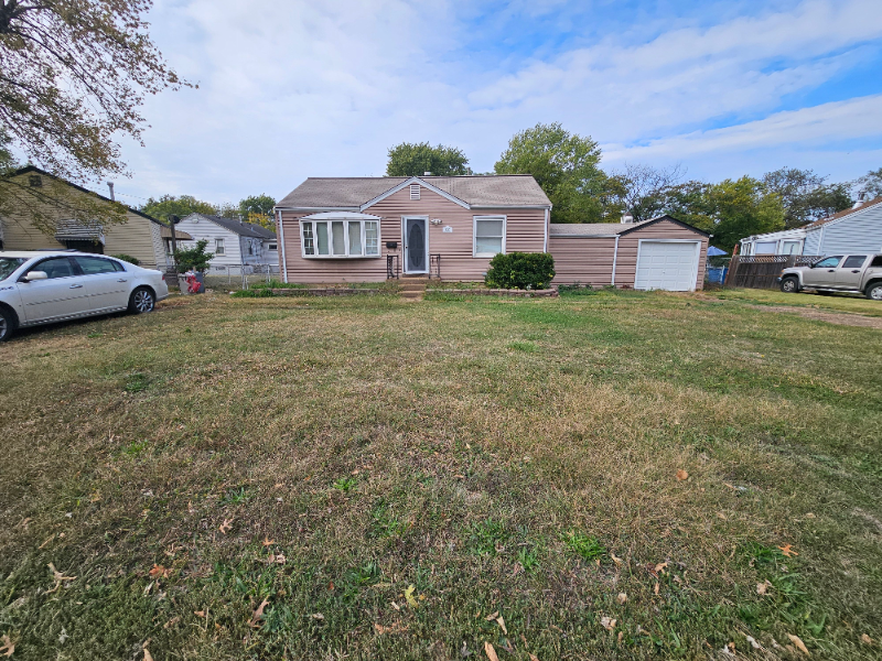 Berkeley House: 6207 Fay Dr.