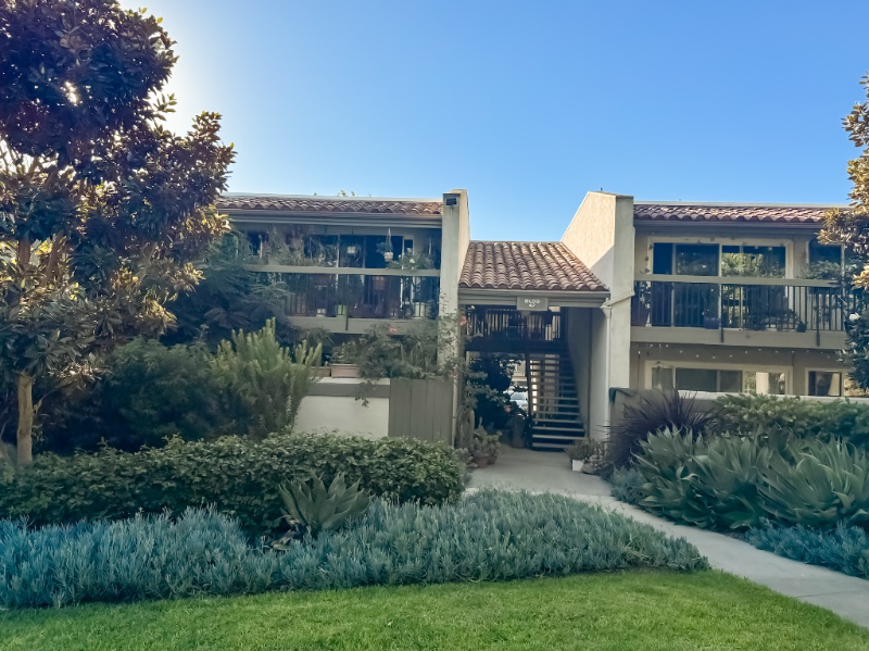 Goleta Condo: 47 Dearborn Place