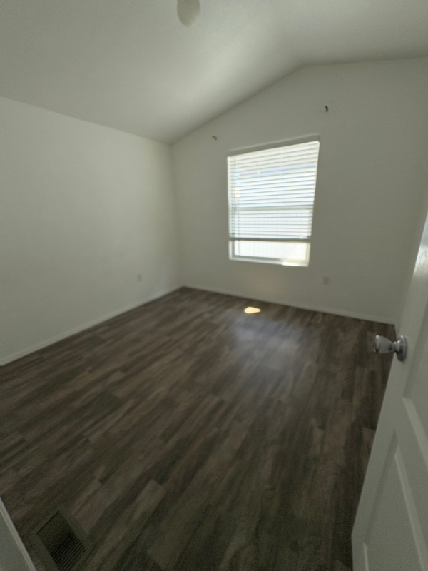 Gardena House: 435 E Gardena blvd