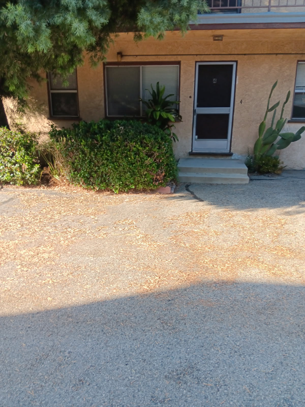Pasadena Apartment: 911 South Marengo Ave.