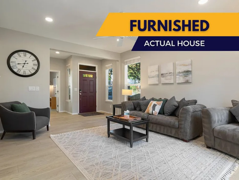 Kirkland House: 13246 119th Ave NE