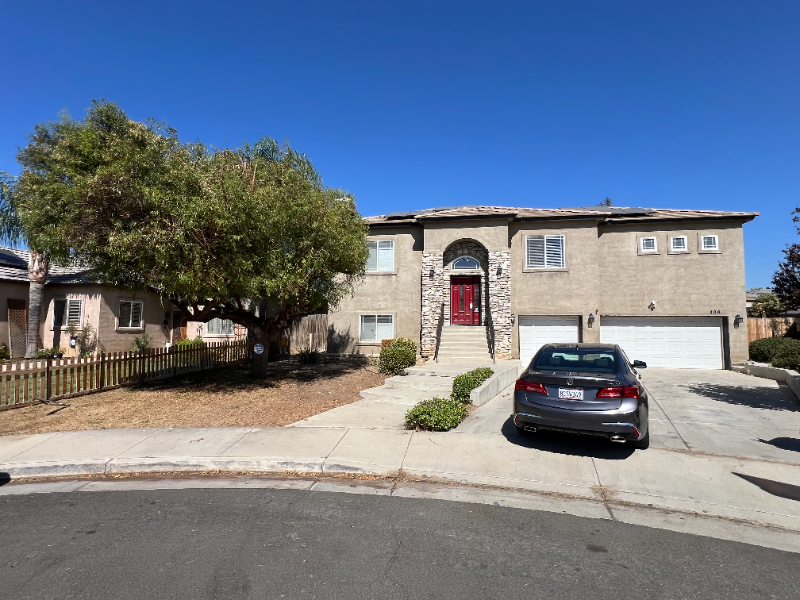 Bakersfield House: 408 Brite Meadow Court