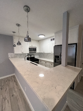 Los Angeles Apartment: 11669 Chenault St