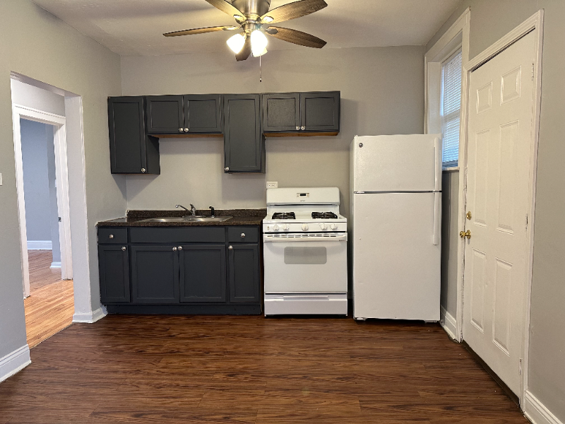 Chicago Apartment: 5601-5607 W Wabansia