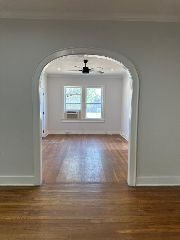 San Antonio Multiplex: 603 W Summit