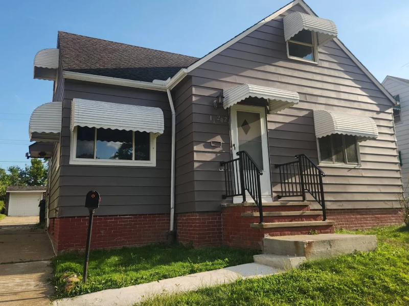 Garfield Heights House: 11202 Mountview Ave