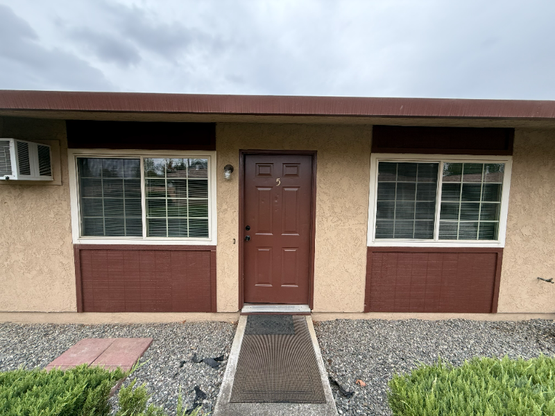 Orland Apartment: 1226 East Street