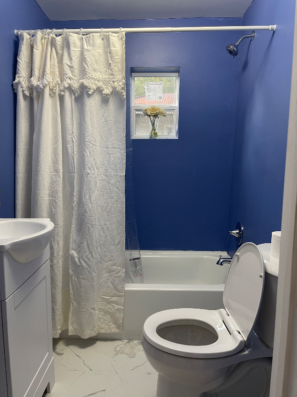 Bastrop House: 208 St. John Street