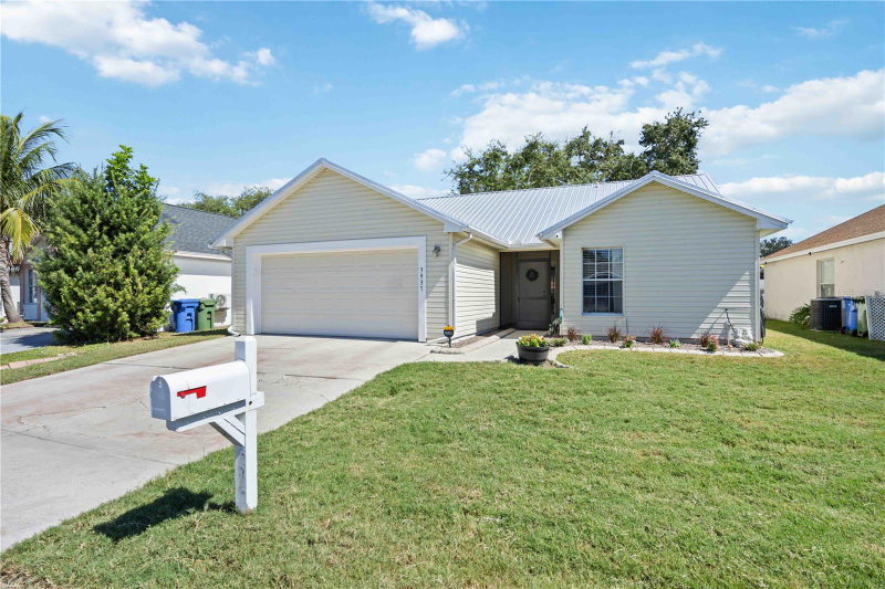 Bradenton House: 3937 37TH STREET CT W