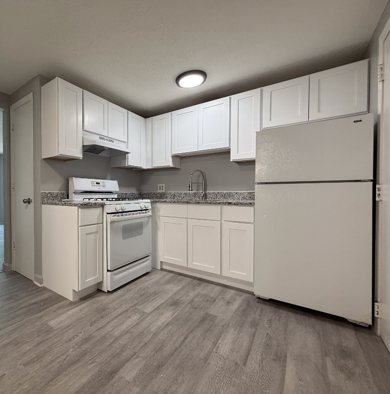 Methuen Apartment: 37 Delmont St