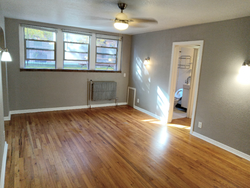 Fort Collins Apartment: 221 Mathews St