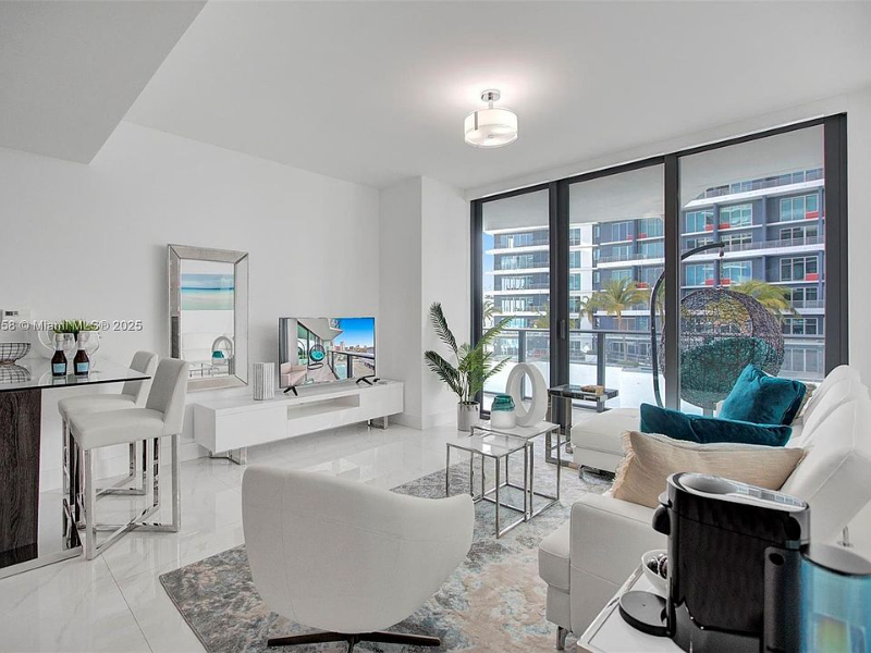 miami Condo: 1300 S Miami Ave