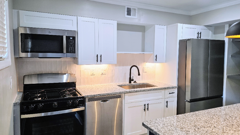 Atlanta Condo: 115 Biscayne Dr NW