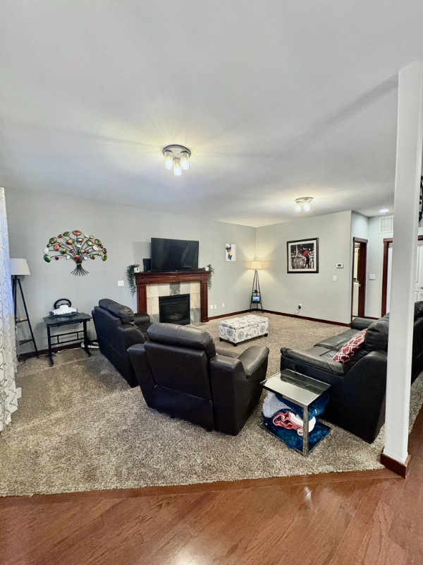 Bothell House: 18503 41st Dr Se