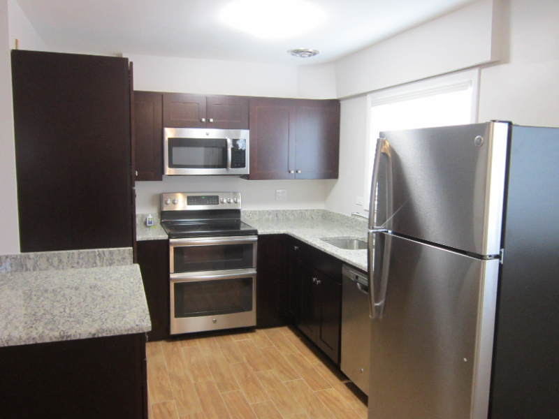 Arlington Heights Apartment: 523 W Miner St