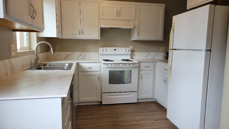 Springfield Multiplex: 4173 Glacier View Drive