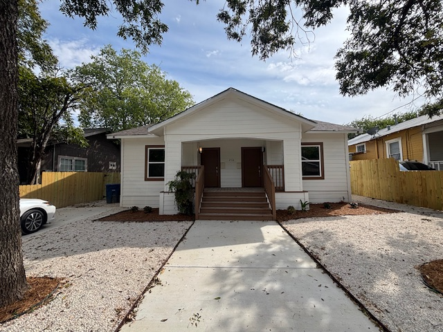 San Antonio Multiplex: 216 University Ave