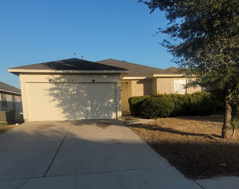 Hutto House: 234 Tolcarne Dr