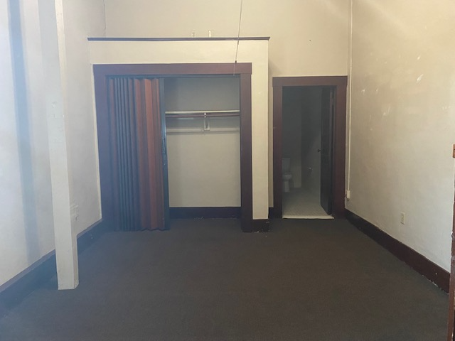 Lemoore Apartment: 309 Heinlen St