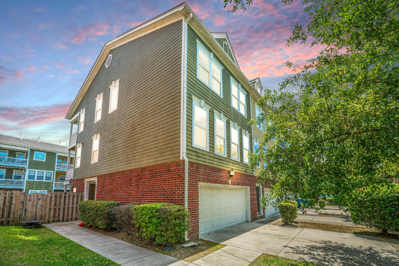 Ladson Townhome: 9042 Parlor Dr