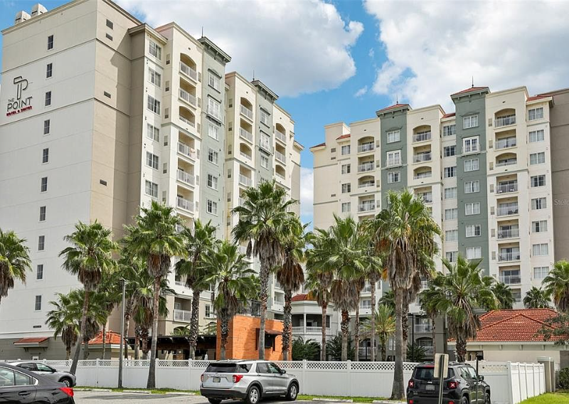 Orlando Apartment: 7383 Universal Blvd