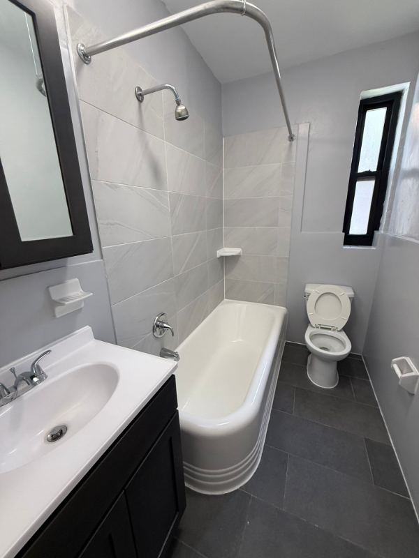 East Orange Apartment: 7 Chestnut St