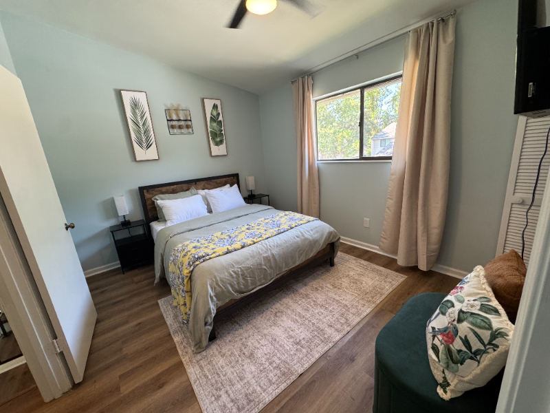 Jacksonville Townhome: 3801 crown point road