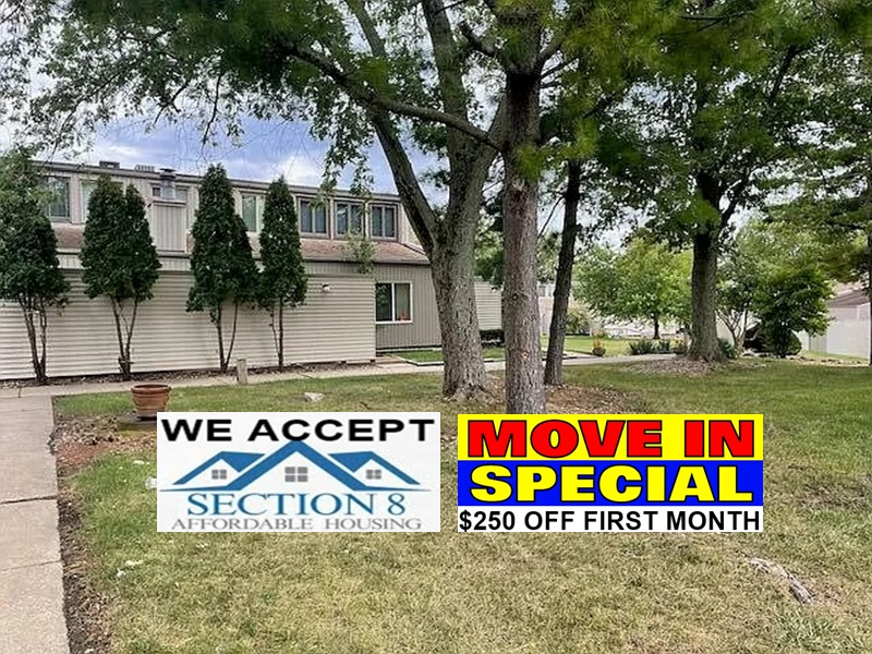 Peoria Condo: 6831 N Frostwood Parkway