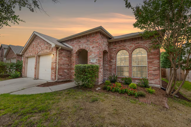 Anna House: 2109 Hanakoa Falls Dr