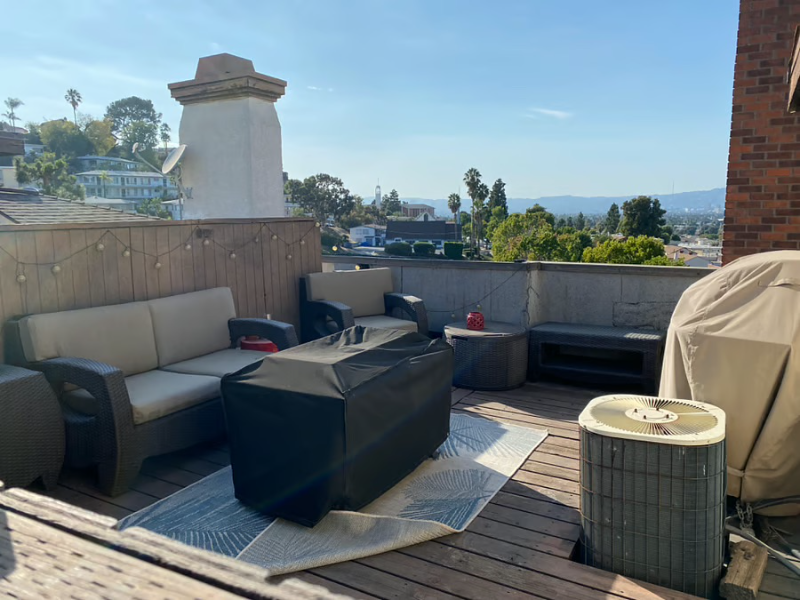 Los Angeles Townhome: 3800 Stocker St