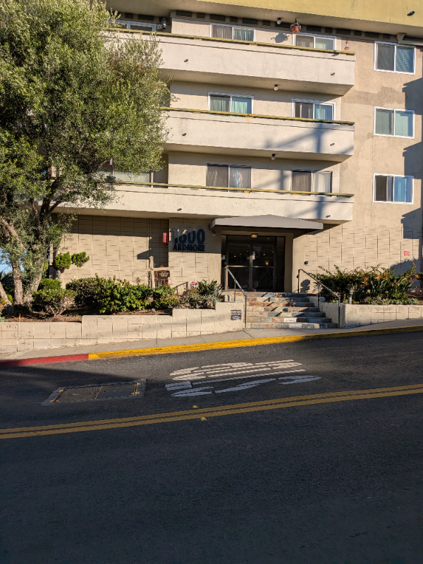 Hermosa Beach Condo: 1600 Ardmore Avenue