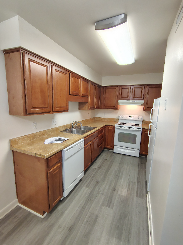 Lynchburg Apartment: 600 Reusens Road