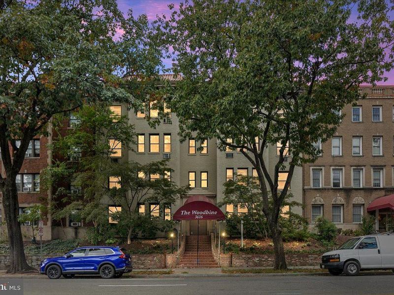 Washington Apartment: 3616 Connecticut Ave NW