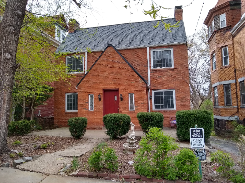 PITTSBURGH Apartment: 187 Morewood Avenue