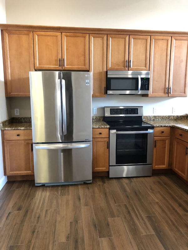 Syracuse Apartment: 373 Spencer Street