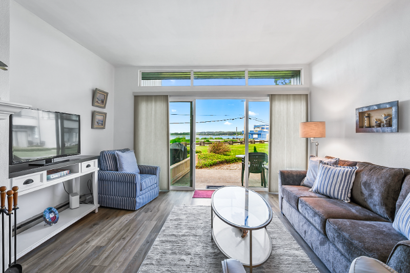 Blaine Condo: 7806 Birch Bay Dr