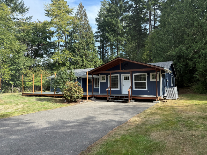 Gig Harbor House: 9225 149th St NW