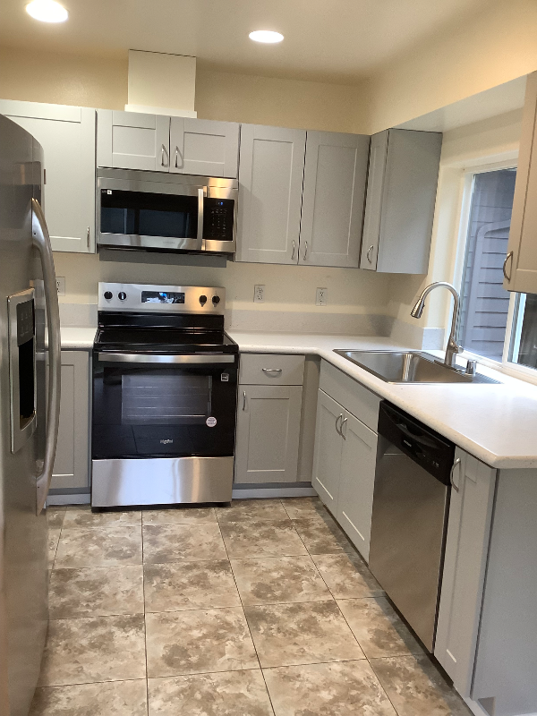 Everett Townhome: 829 121 st sw