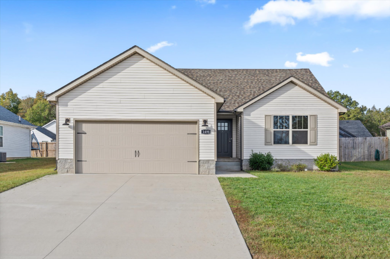 Clarksville House: 1498 Fredrick Drive