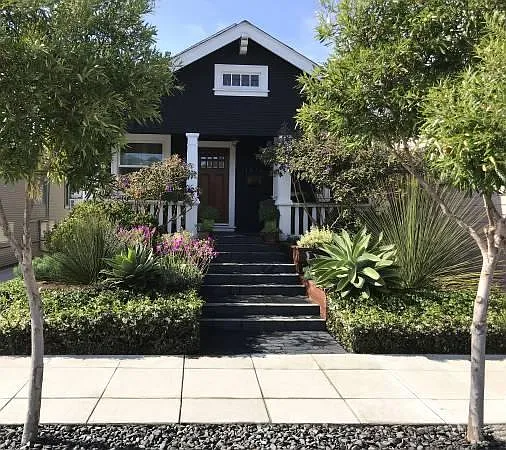 Oakland House: 1076 61st Street