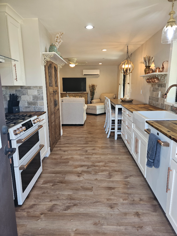 Acampo House: 24375 Leadstone Dr