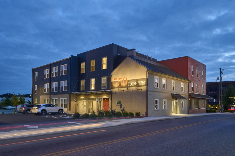 Lancaster Apartment: 550 New Holland Ave