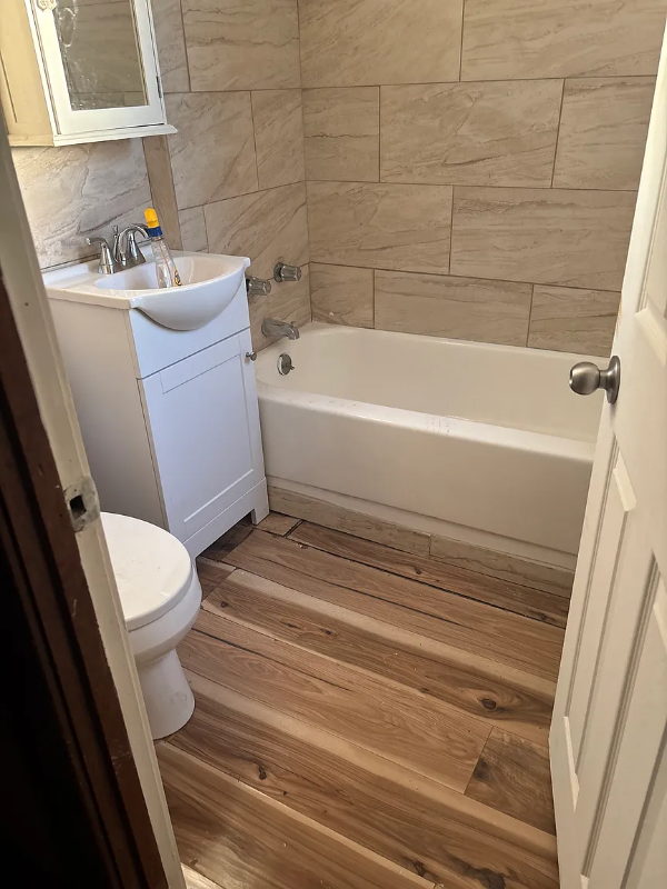 Chicago Apartment: 10919-21 S Vernon Ave