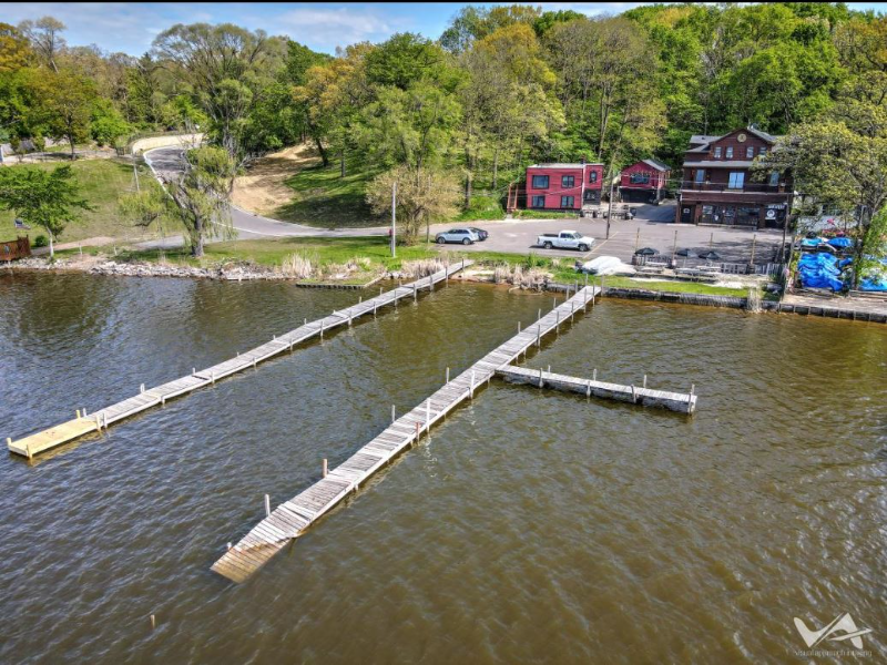 Fox Lake Condo: 117 Nippersink Blvd