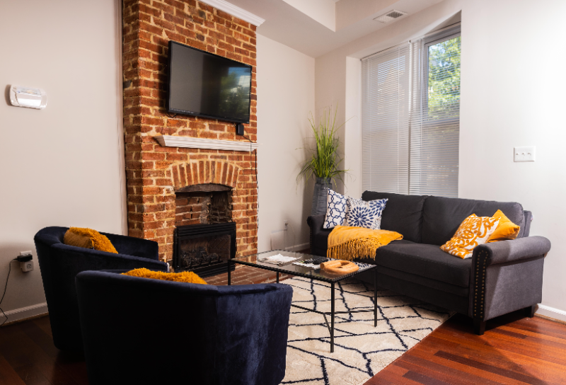 Washington Townhome: 222 Florida Avenue Northwest