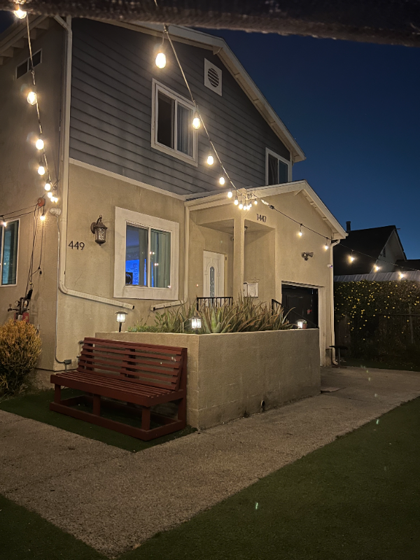 Los Angeles House: 1449 E 25th street