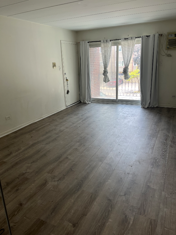 Oak Lawn Condo: 10445 S Keating Ave