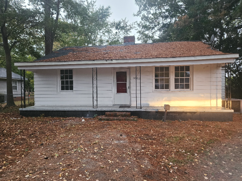 Kinston House: 504 Nelson St